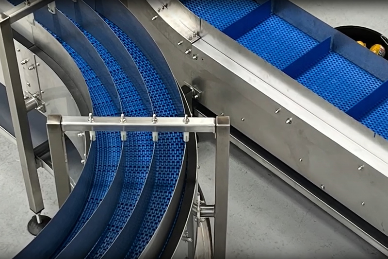 Modulares Förderbandsystem für Tiernahrungsprodukte